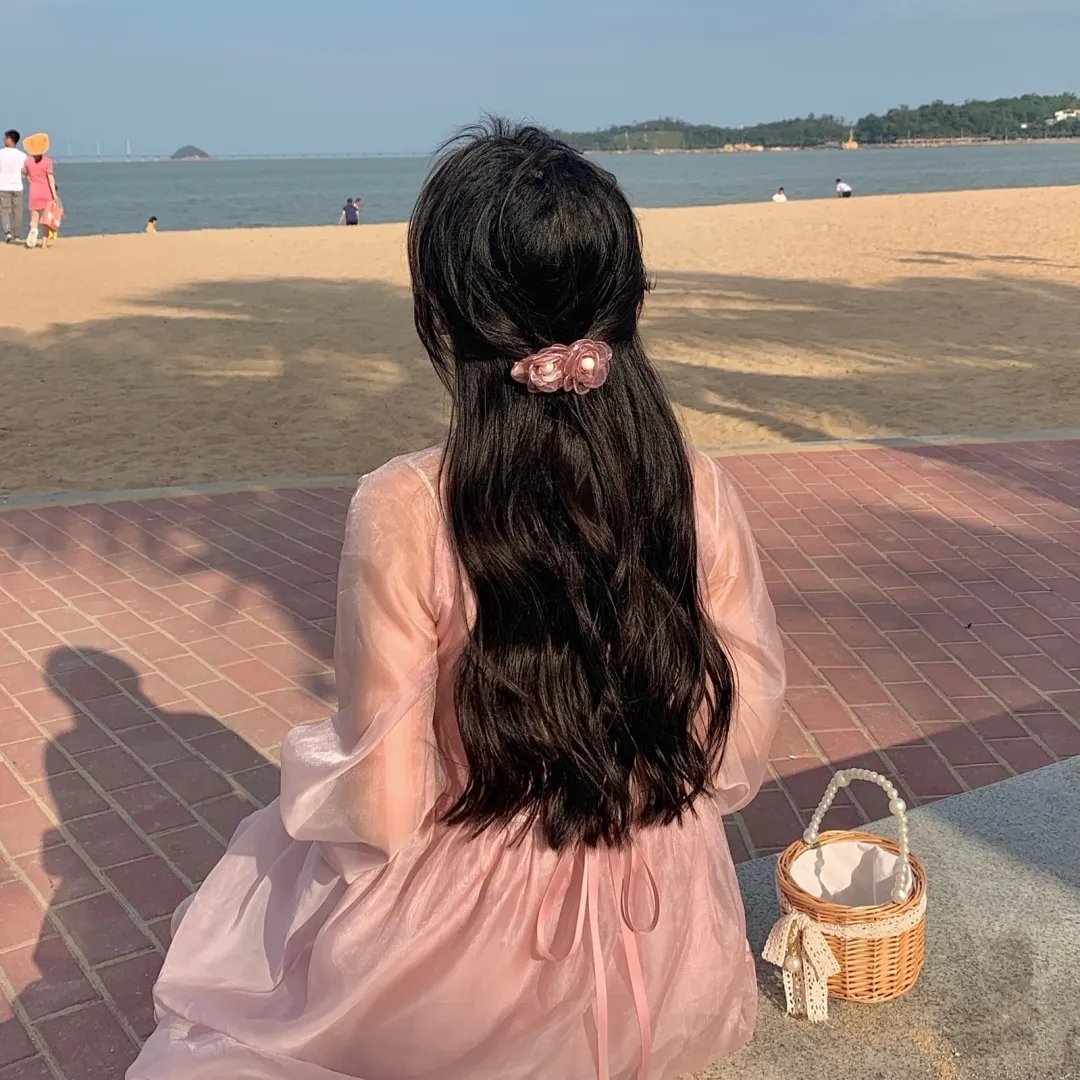 谈个恋爱吧伍助理